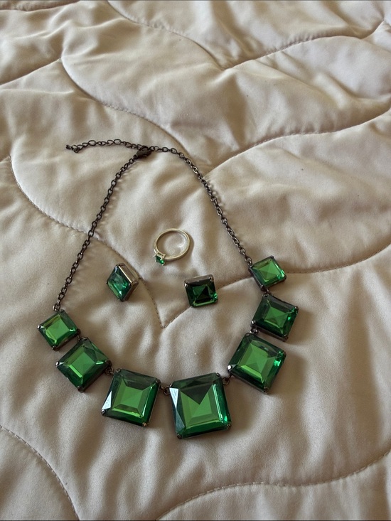 Jewelry - Emerald Green Statement Necklace, Stud Earrings and Ring Set